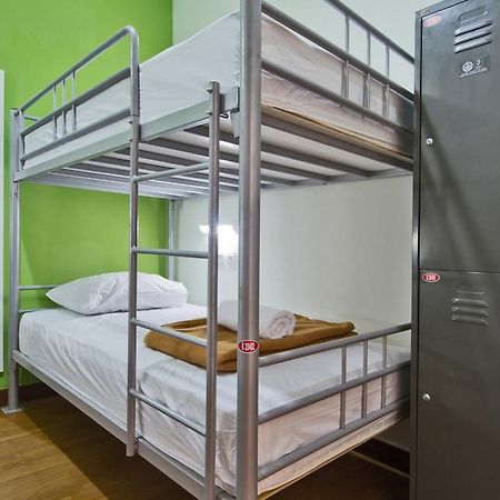 Cx Hostel Kuta Raya מראה חיצוני תמונה