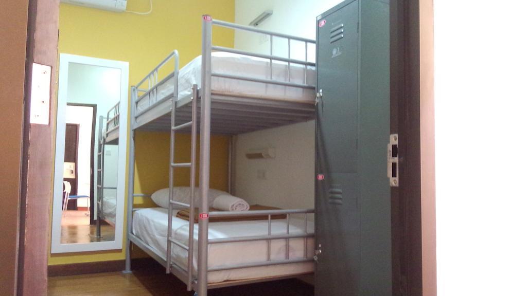 Cx Hostel Kuta Raya חדר תמונה