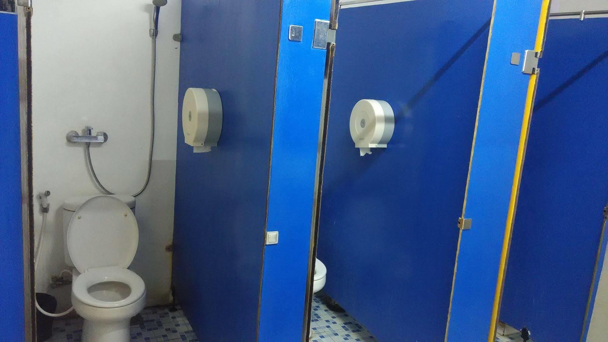 Cx Hostel Kuta Raya מראה חיצוני תמונה