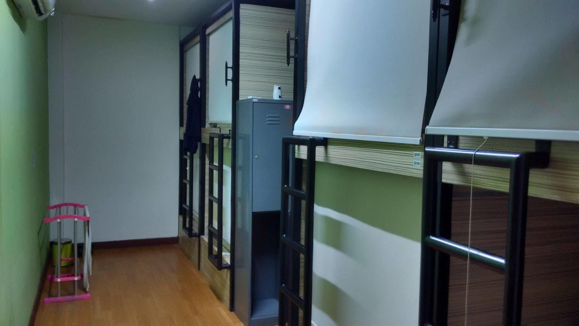 Cx Hostel Kuta Raya מראה חיצוני תמונה