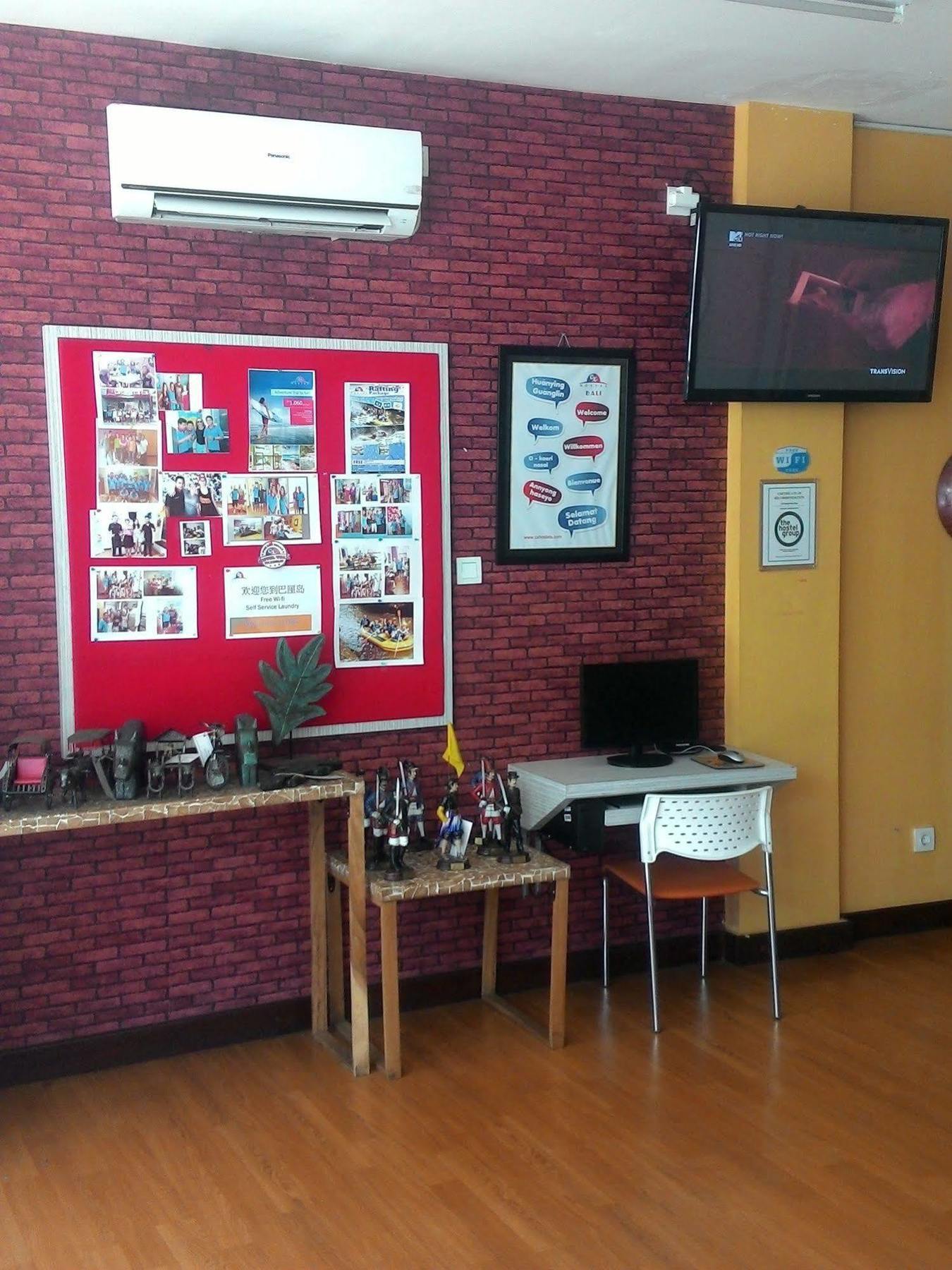 Cx Hostel Kuta Raya מראה חיצוני תמונה