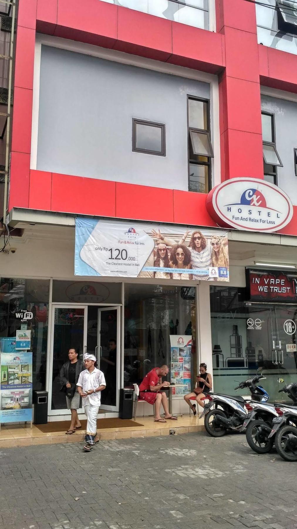 Cx Hostel Kuta Raya מראה חיצוני תמונה